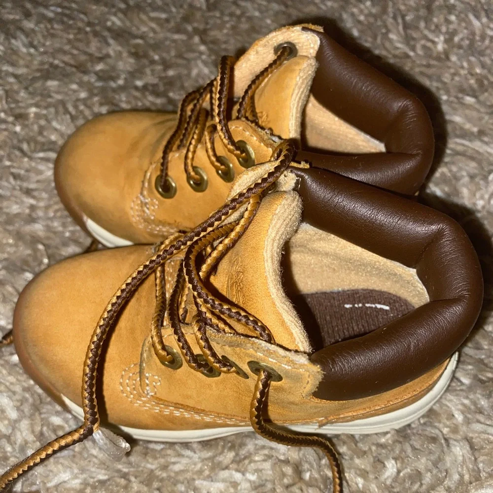 Timberland shoes size 5.5 guc